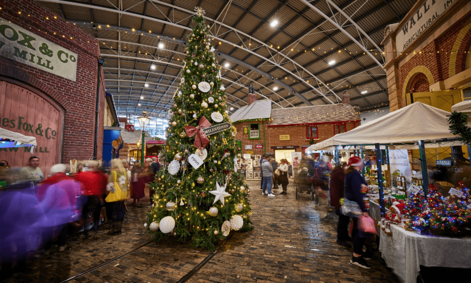 Milestones Christmas Market with Christmas tree